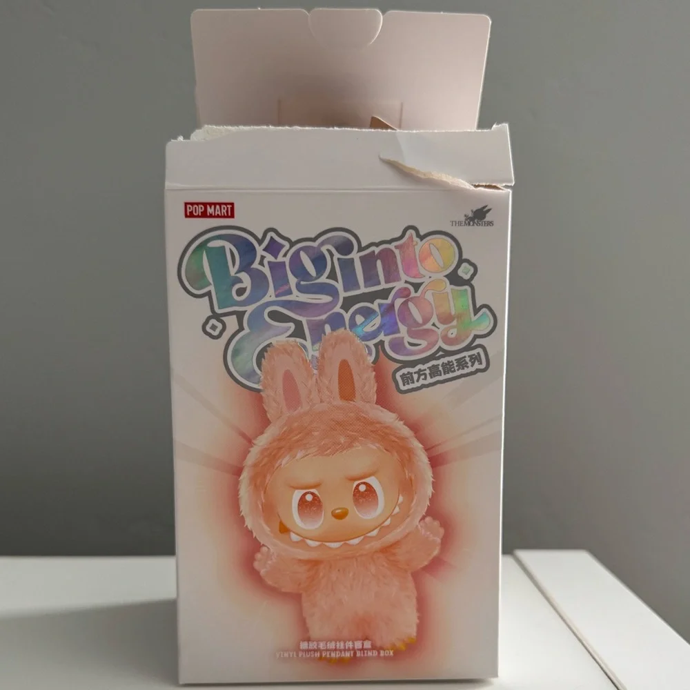 Pop Mart LABUBU Big Into Energy - Happiness - Picture 5 of 8